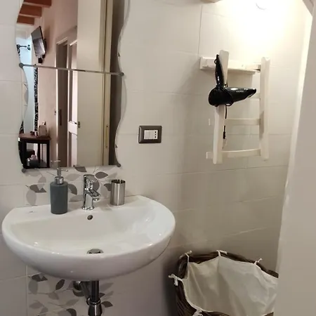 Mastro Francesco 쉴라